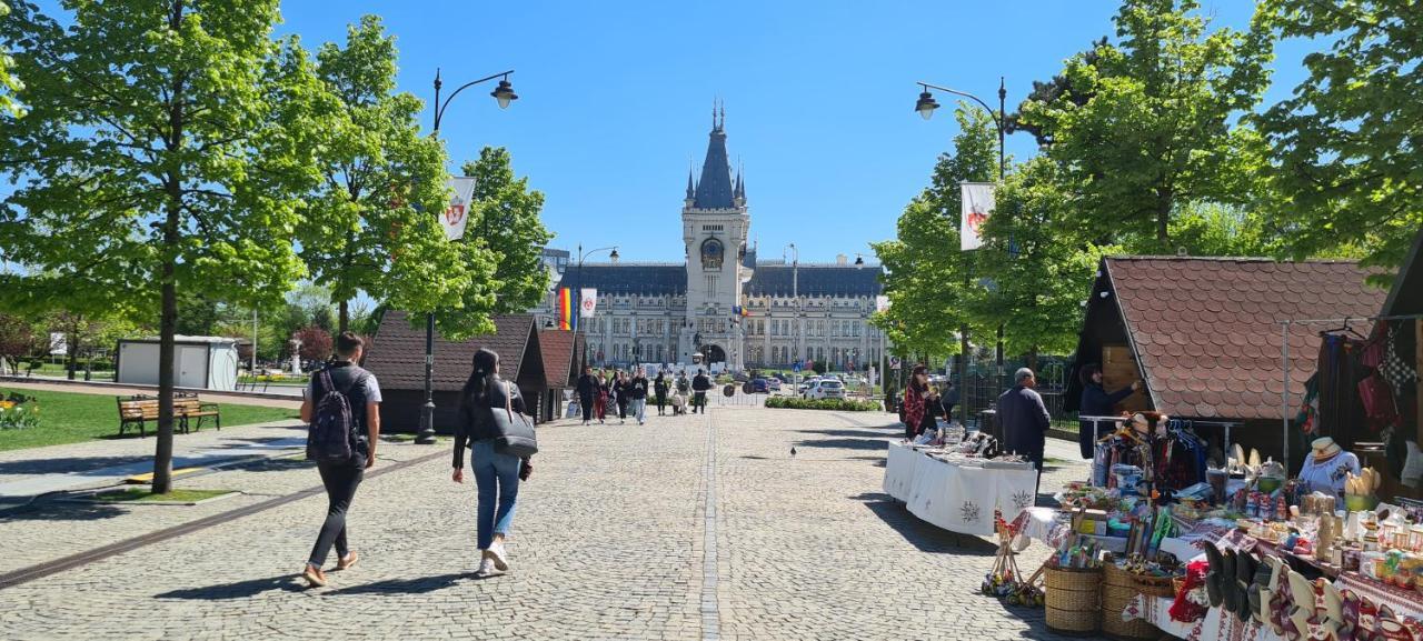 Genesis - Iasi City Center Εξωτερικό φωτογραφία